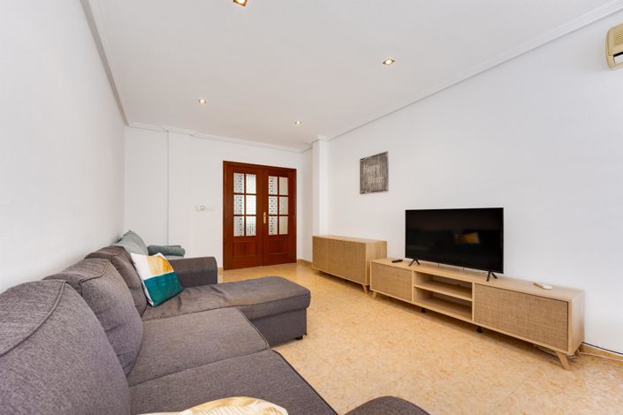 Image No.9-3 Bed Apartment for sale