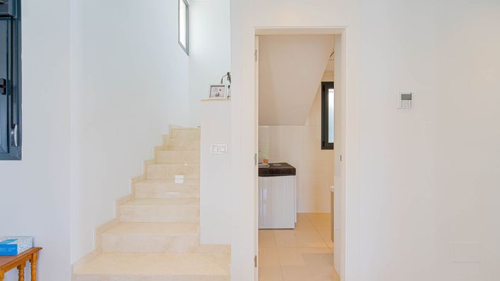 Image No.18-4 Bed Villa for sale