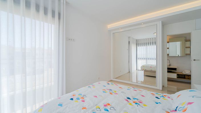 Image No.40-4 Bed Villa for sale