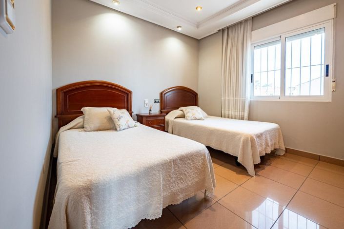 Image No.9-Villa de 5 chambres à vendre à Torrevieja