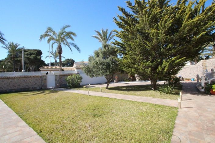 Image No.23-Villa de 5 chambres à vendre à Orihuela Costa