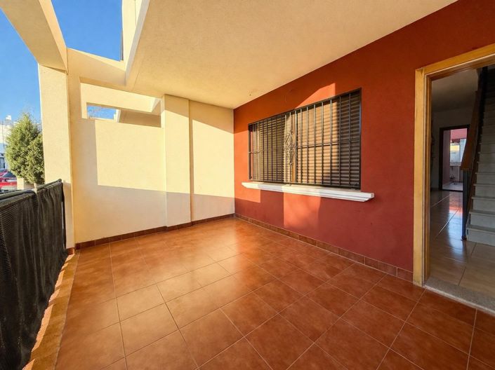 Image No.2-2 Bed Townhouse for sale
