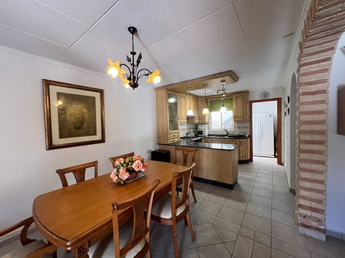 Image No.17-3 Bed Townhouse for sale