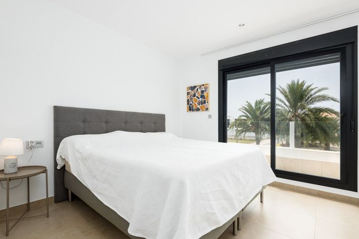 Image No.32-3 Bed Villa for sale