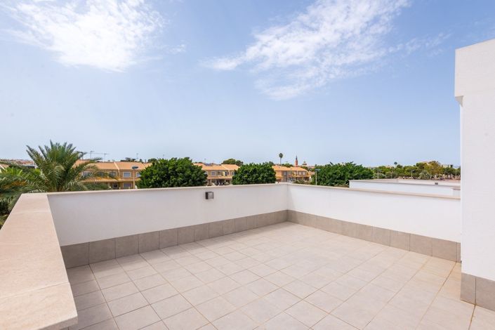 Image No.38-3 Bed Villa for sale
