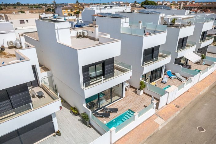 Image No.40-3 Bed Villa for sale
