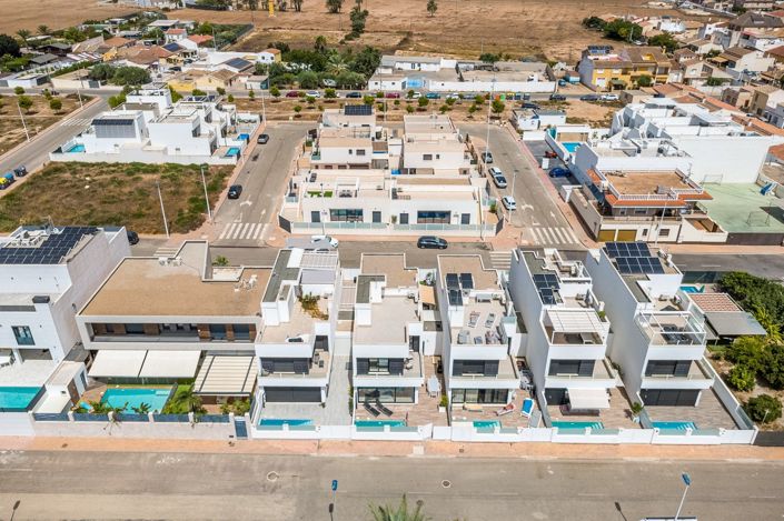 Image No.42-3 Bed Villa for sale