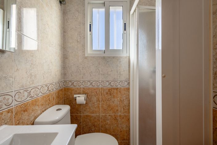 Image No.22-4 Bed Apartment for sale