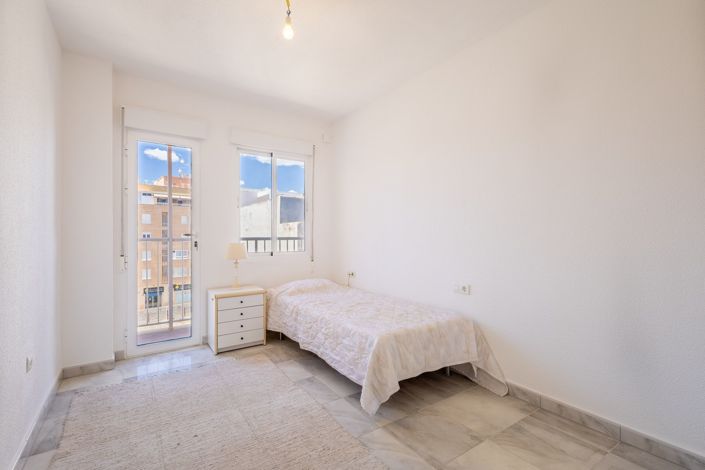 Image No.16-3 Bed Apartment for sale