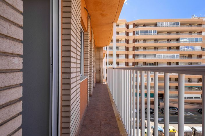 Image No.20-3 Bed Apartment for sale