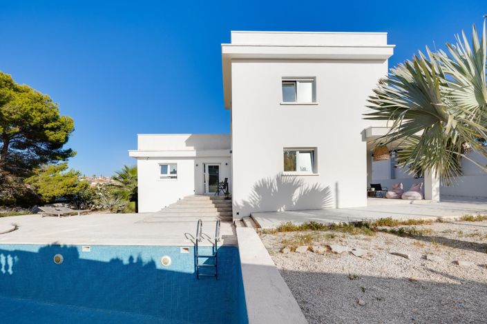 Image No.3-5 Bed Villa for sale