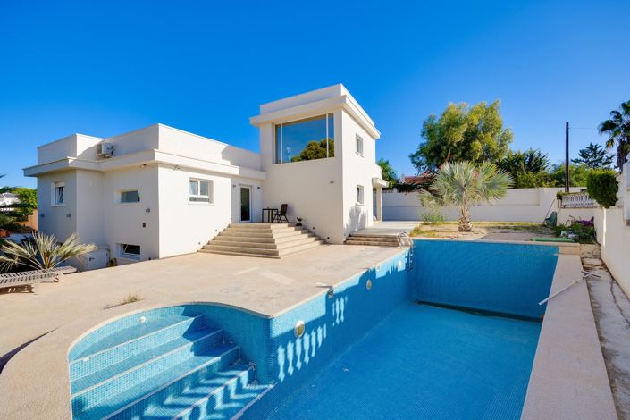 Image No.4-5 Bed Villa for sale