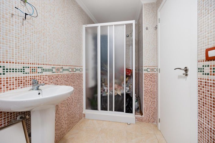 Image No.10-3 Bed Apartment for sale