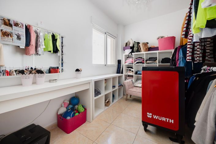 Image No.14-3 Bed Apartment for sale