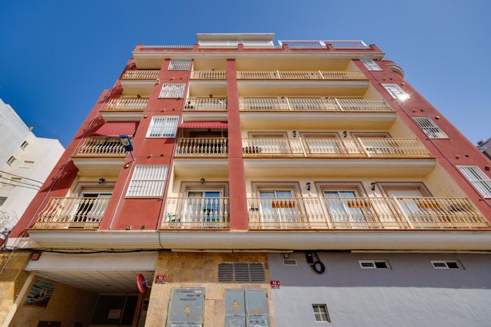 Image No.19-3 Bed Apartment for sale