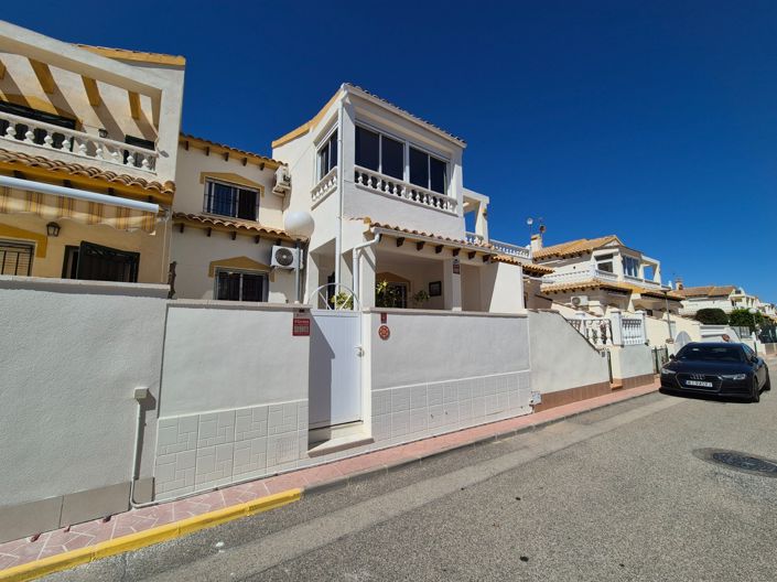 Image No.35-3 Bed Townhouse for sale
