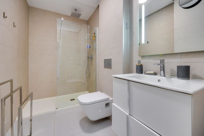Image No.35-2 Bed Apartment for sale