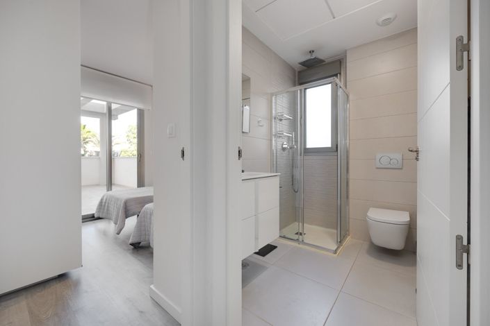 Image No.37-2 Bed Apartment for sale