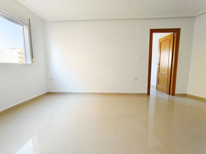 Image No.2-Appartement de 1 chambre à vendre à Torrevieja