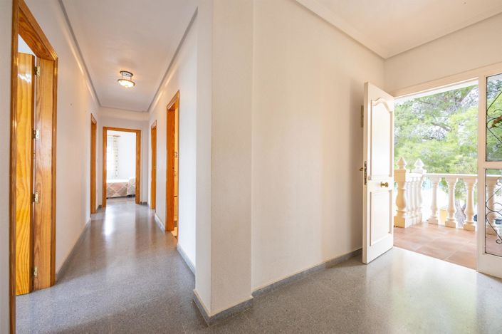 Image No.6-3 Bed Villa for sale