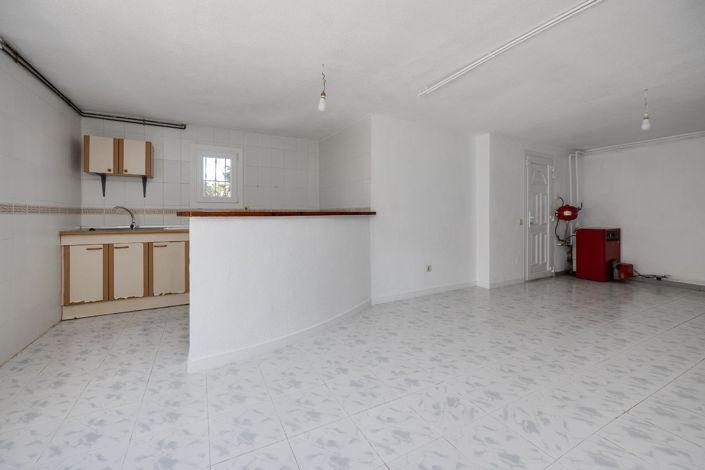 Image No.18-3 Bed Villa for sale