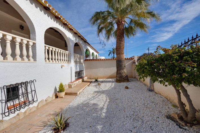 Image No.39-3 Bed Villa for sale