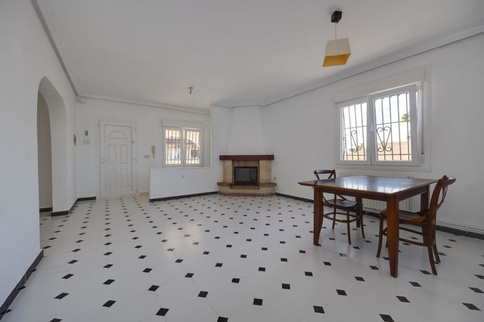 Image No.4-3 Bed Villa for sale