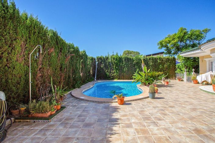 Image No.3-5 Bed Villa for sale