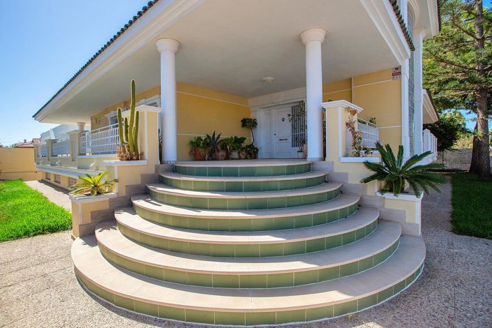 Image No.4-5 Bed Villa for sale
