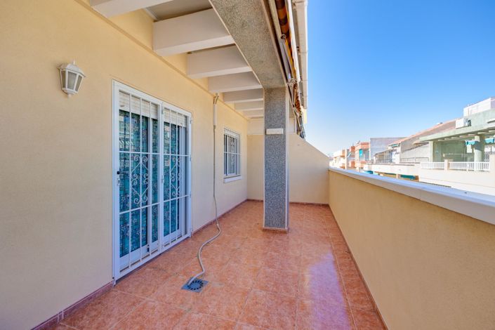 Image No.2-3 Bed Penthouse for sale