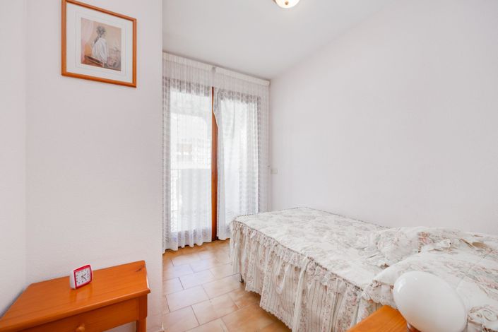 Image No.20-3 Bed Bungalow for sale