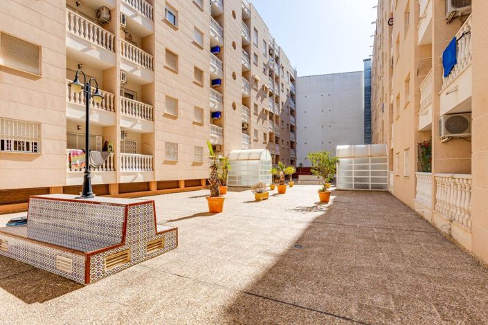Image No.28-Appartement de 2 chambres à vendre à Torrevieja