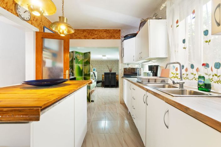 Image No.12-3 Bed Villa for sale