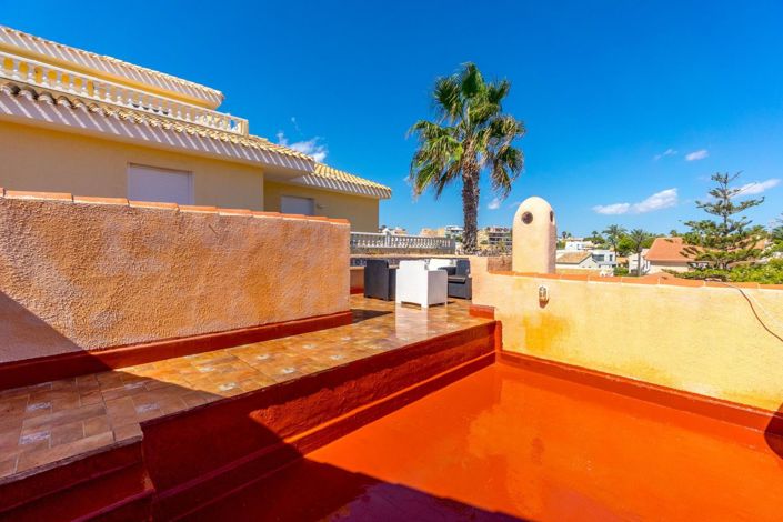 Image No.22-3 Bed Villa for sale