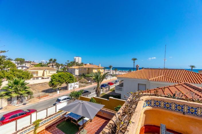 Image No.26-3 Bed Villa for sale