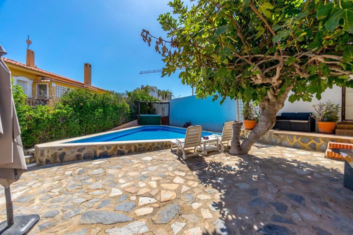 Image No.29-3 Bed Villa for sale