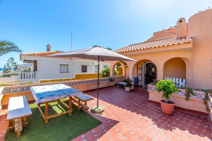 Image No.3-3 Bed Villa for sale