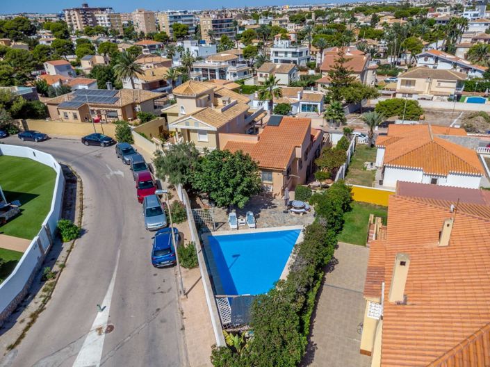 Image No.39-3 Bed Villa for sale