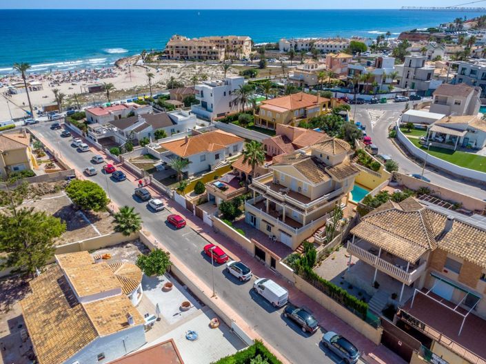 Image No.40-3 Bed Villa for sale