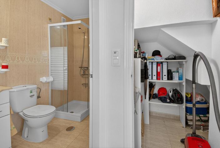 Image No.14-2 Bed Townhouse for sale