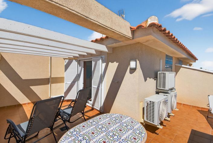 Image No.4-2 Bed Townhouse for sale