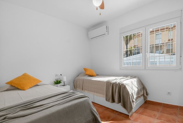 Image No.12-3 Bed Villa for sale