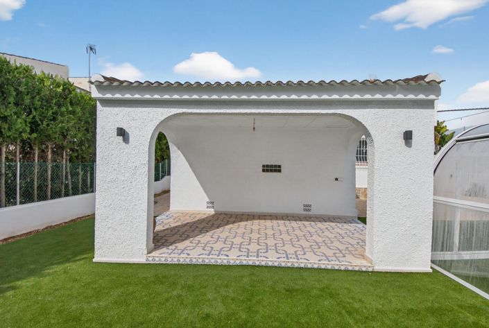 Image No.20-3 Bed Villa for sale