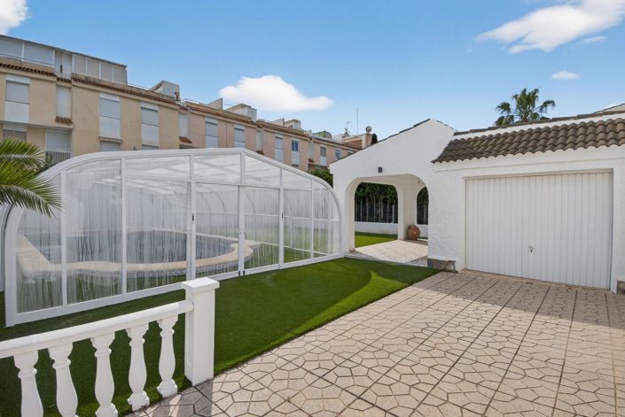 Image No.21-3 Bed Villa for sale