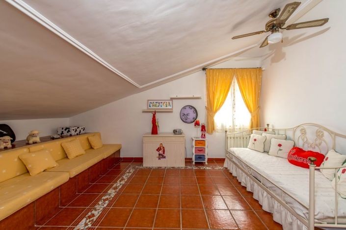 Image No.36-6 Bed Villa for sale