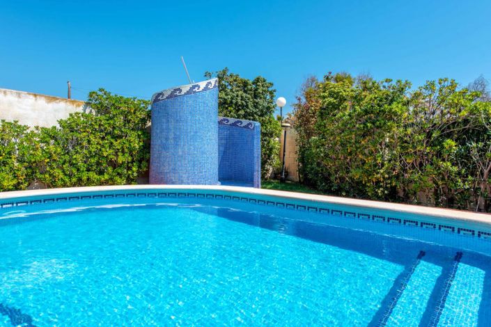 Image No.4-6 Bed Villa for sale