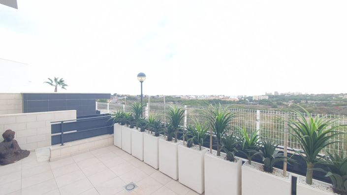 Image No.15-3 Bed Villa for sale