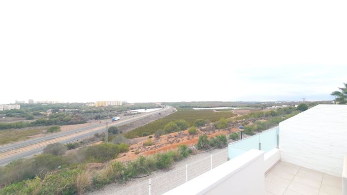 Image No.20-3 Bed Villa for sale