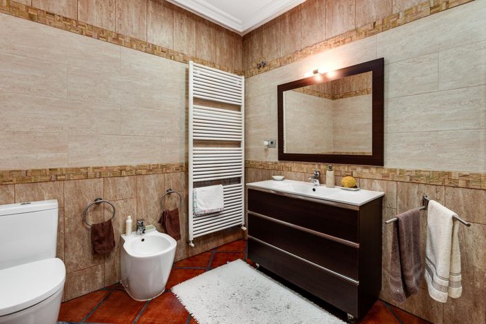 Image No.28-4 Bed Villa for sale