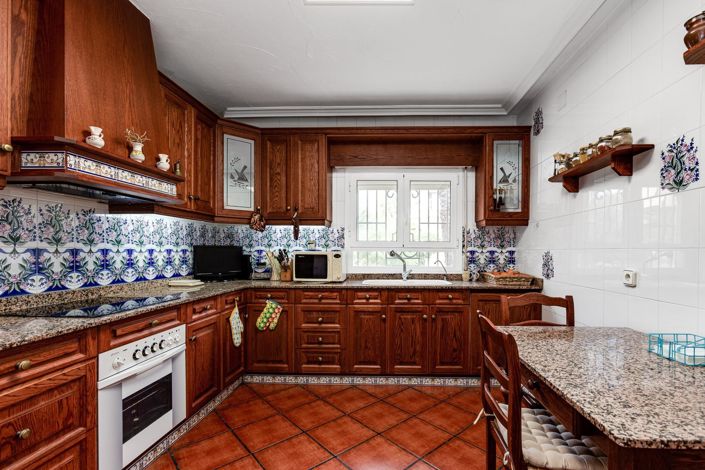 Image No.33-4 Bed Villa for sale